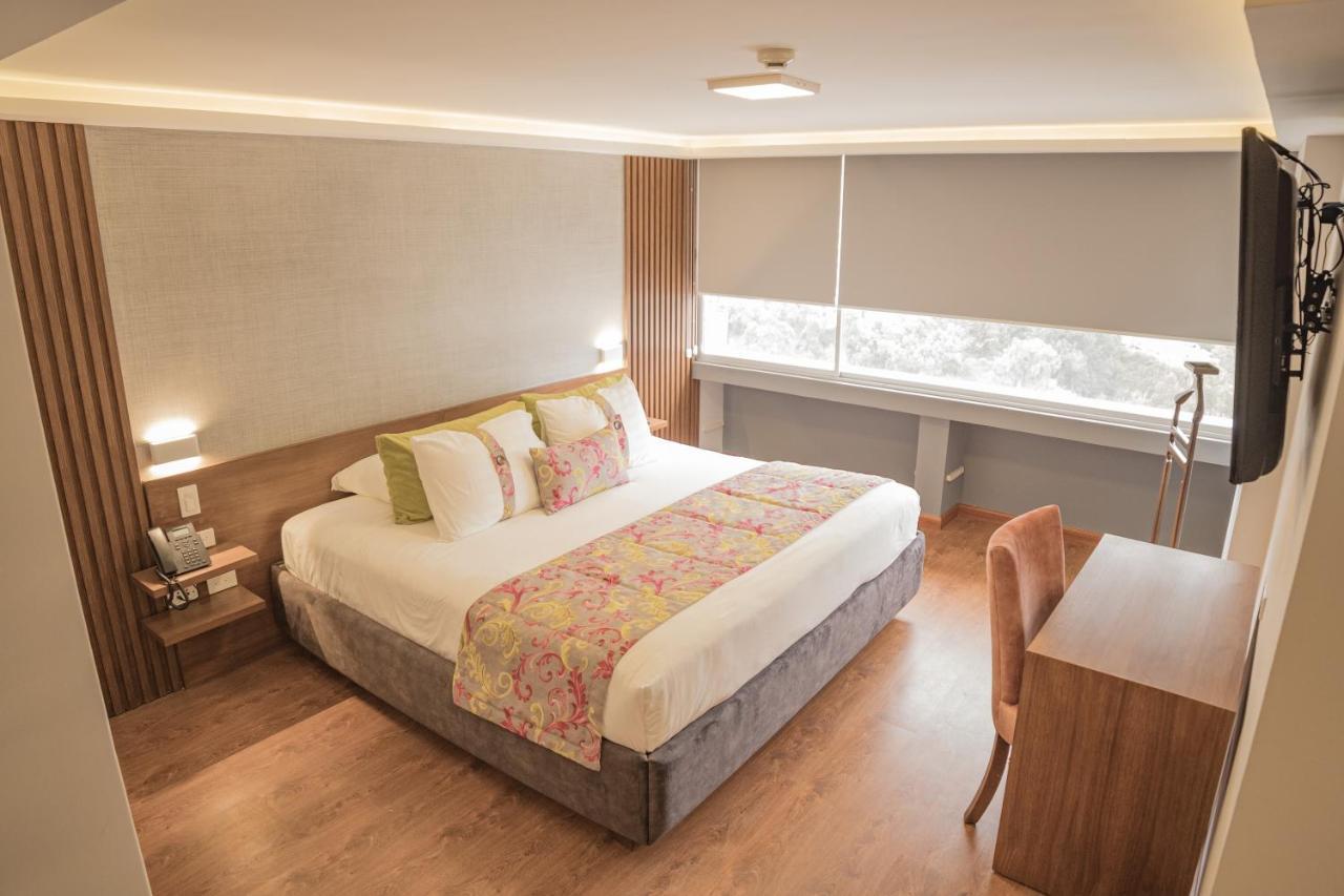 Hotel Ambato Dış mekan fotoğraf